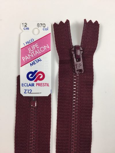 Fermeture Z12 col 870 Bordeaux 25 à 30 cm